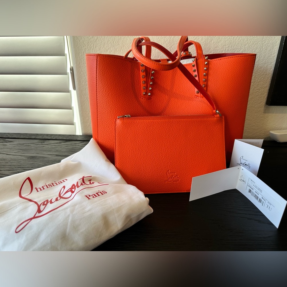 Christian Louboutin Cabata Soft Tote bag in grained leather. BRAND NEW W/TAGS.